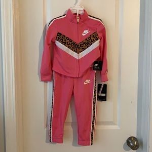 Toddler Nike 2-piece Athletic Set